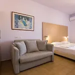 Atlantis Hotel 3*