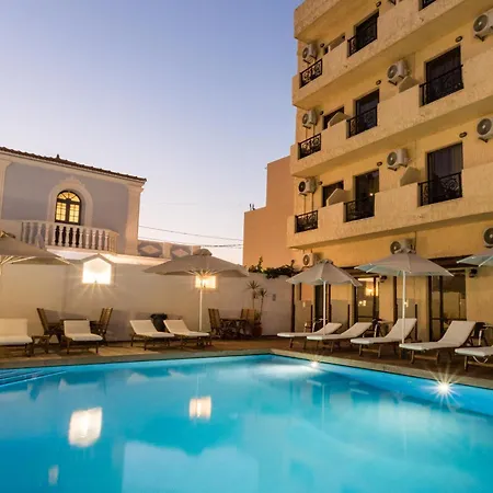 Atlantis Hotel 2*