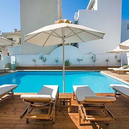 Atlantis Hotel