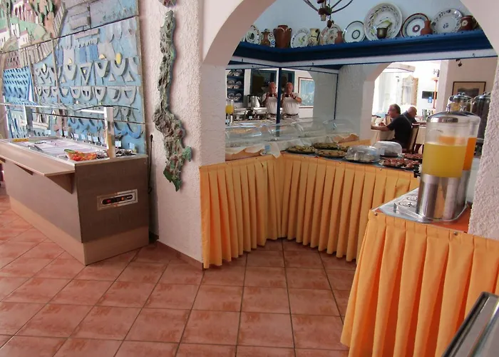 亚特兰蒂斯酒店 3*